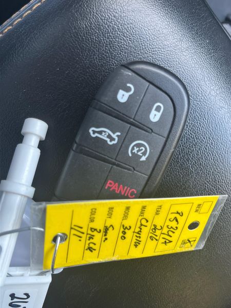2016 Chrysler 300 300SImage 19