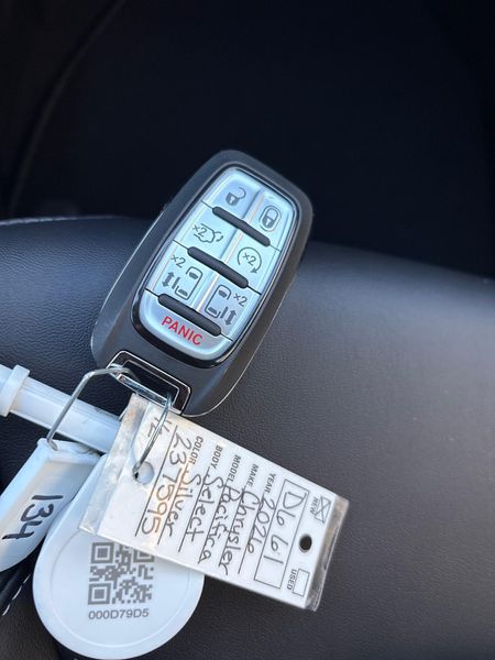 New 2026 Chrysler Pacifica SelectImage 23