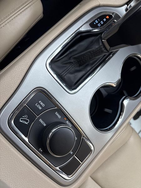 2020 Jeep Grand Cherokee LimitedImage 19