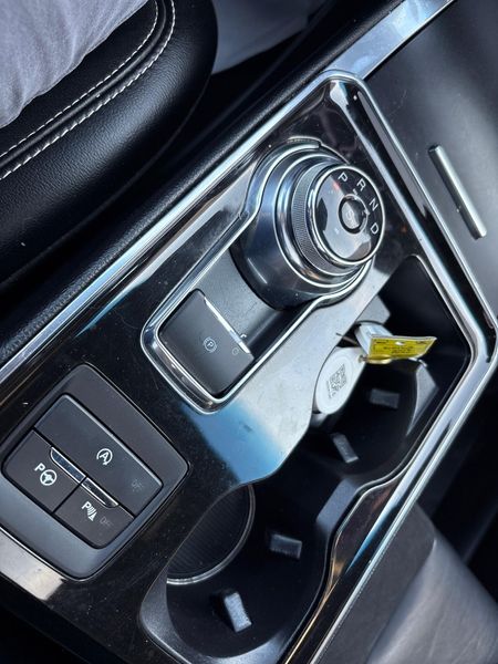 2019 Ford Edge STImage 19