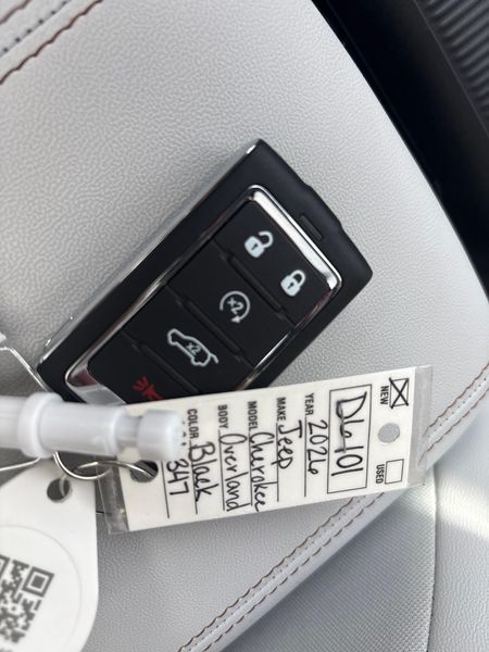 New 2026 Jeep Cherokee Overland 4x4Image 23