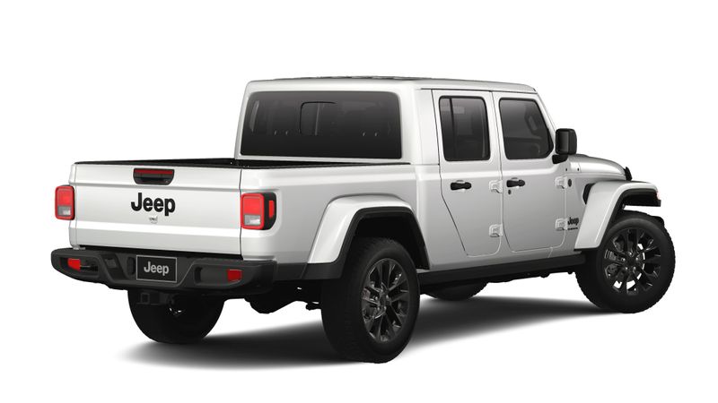 2025 Jeep Gladiator Nighthawk 4x4Image 2
