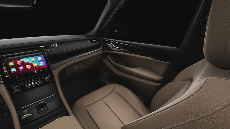 2025 Jeep Grand Cherokee L Limited 4x4Image 7