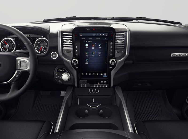 New 2027 RAM 1500 Laramie Crew Cab 4x4 5