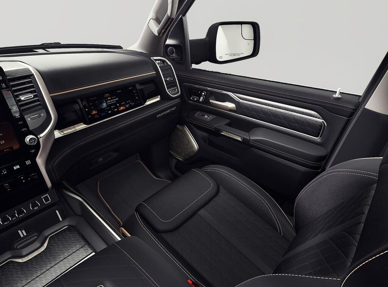 New 2027 RAM 1500 Tungsten Crew Cab 4x4 5