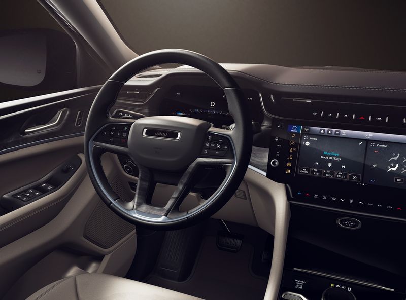 New 2026 Jeep Grand Cherokee Limited 4x4Image 9