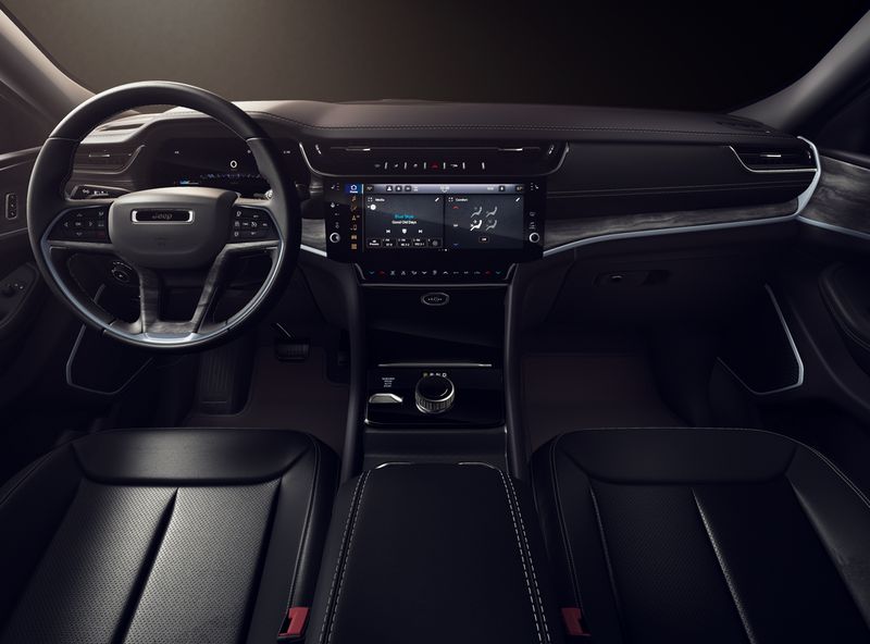 New 2026 Jeep Grand Cherokee L Limited 4x4Image 6