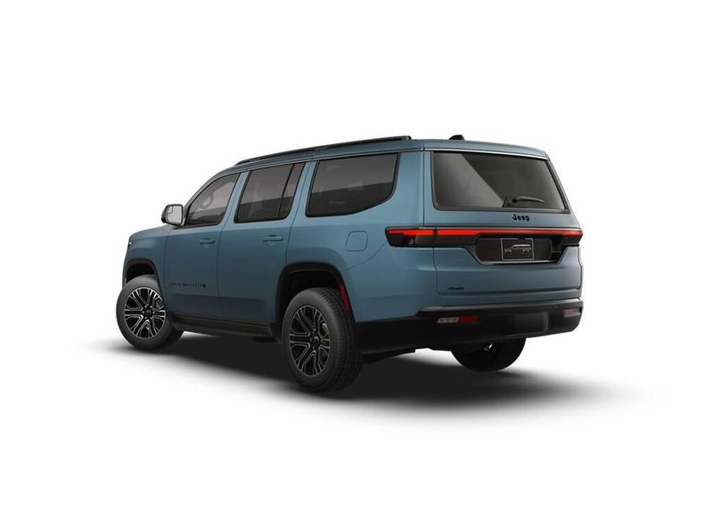 2026 Jeep Grand Wagoneer 4x4Image 2