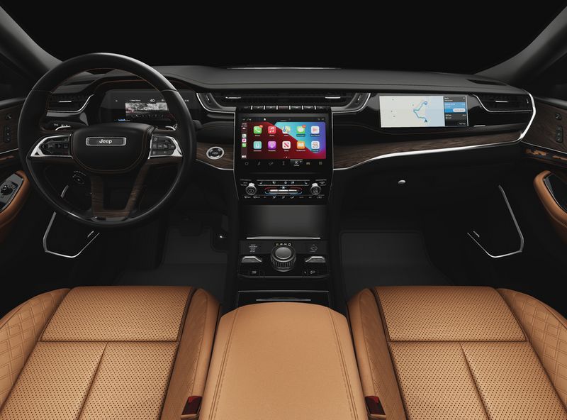 New 2025 Jeep Grand Cherokee L Summit 4x4Image 6