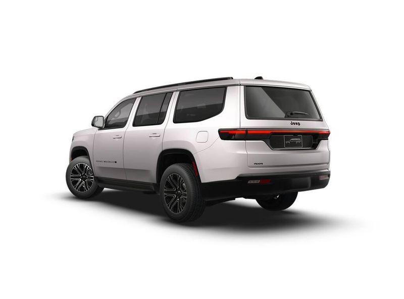 2026 Jeep Grand Wagoneer 4x4Image 2