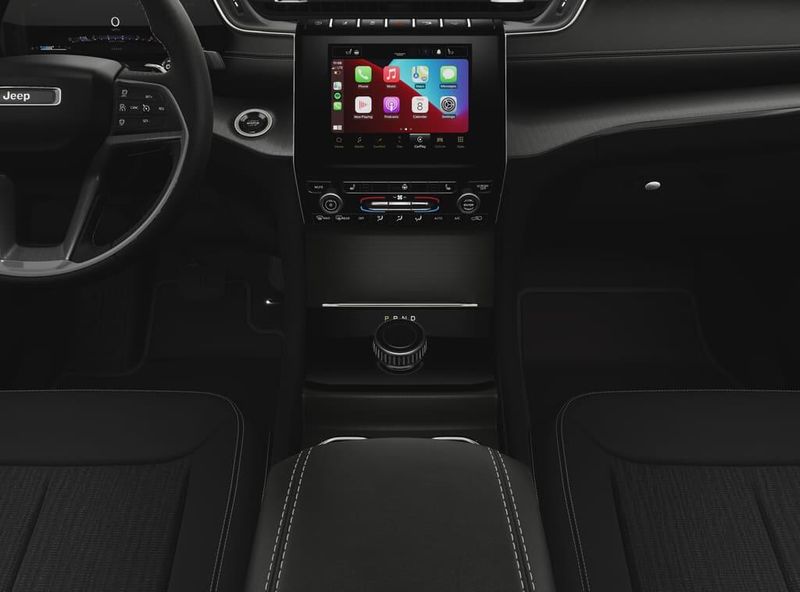New 2025 Jeep Grand Cherokee L Laredo X 4x4Image 5