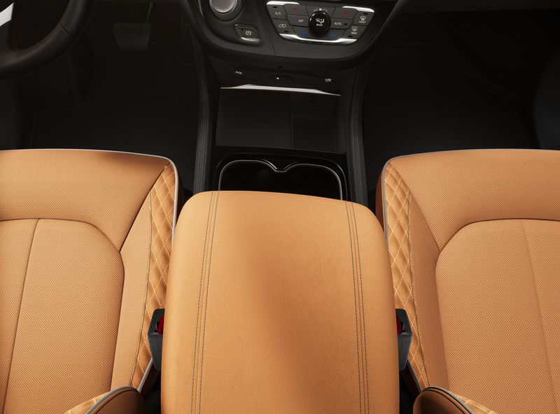 2026 Chrysler Pacifica Pinnacle photo 3