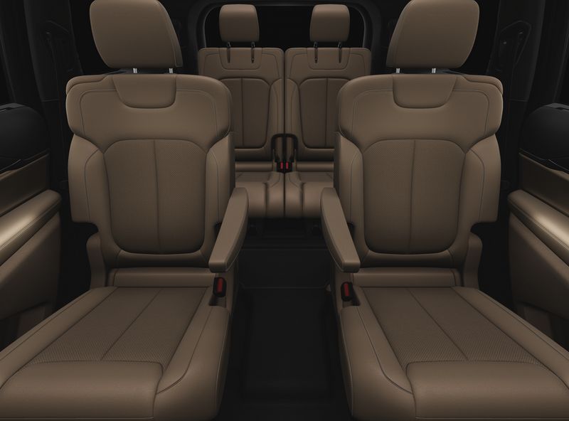 2025 Jeep Grand Cherokee L Limited 4x4Image 3