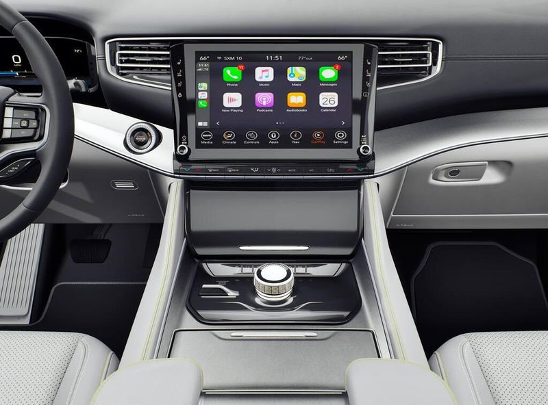 2027 Jeep Grand Wagoneer 4x4Image 5