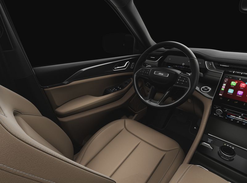 2025 Jeep Grand Cherokee L Limited 4x4Image 8