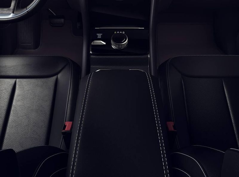 New 2026 Jeep Grand Cherokee L Limited 4x4Image 4