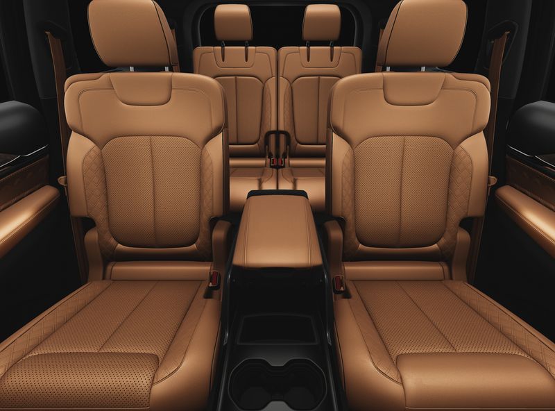 New 2025 Jeep Grand Cherokee L Summit 4x4Image 3