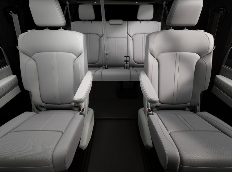 2026 Jeep Grand Grand Wagoneer Wagoneer L 4x4Image 3