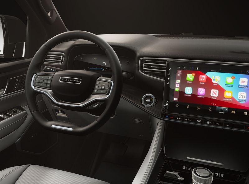 2026 Jeep Grand Grand Wagoneer Wagoneer L 4x4Image 9