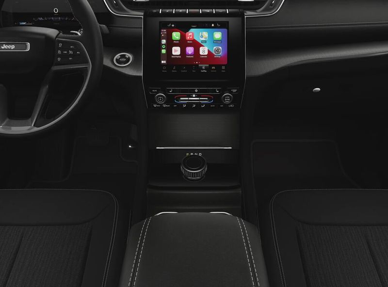 New 2025 Jeep Grand Cherokee L Laredo X 4x4Image 3