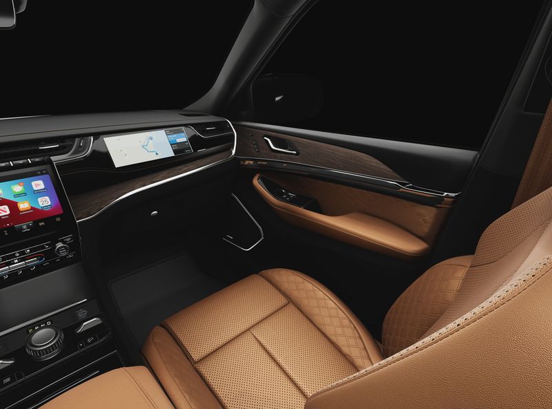 New 2025 Jeep Grand Cherokee L Summit 4x4Image 7