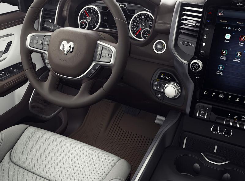 New 2027 RAM 1500 Laramie Crew Cab 4x4 5