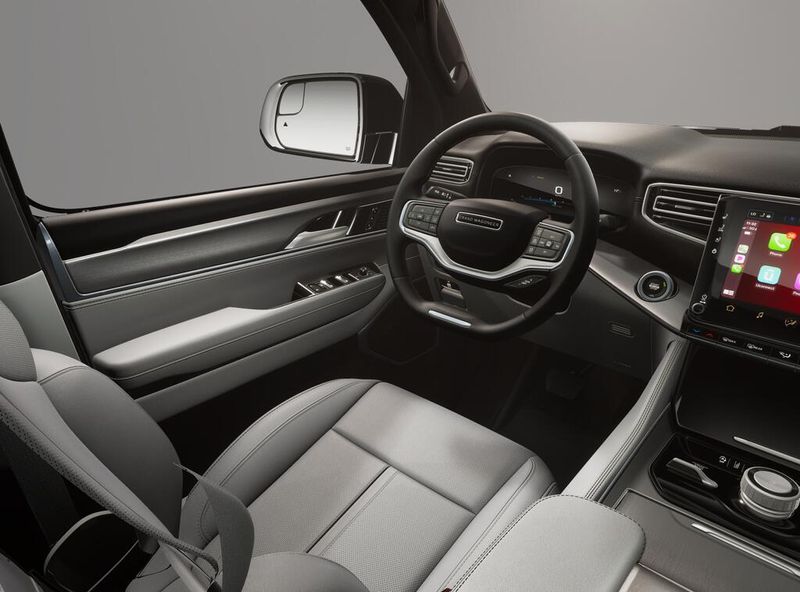 2026 Jeep Grand Wagoneer 4x4Image 8
