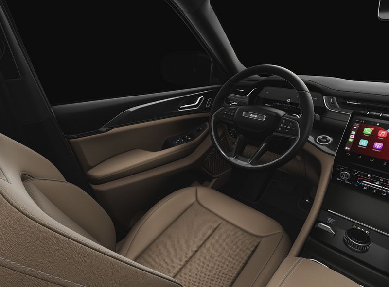 2025 Jeep Grand Cherokee L Limited 4x4Image 8