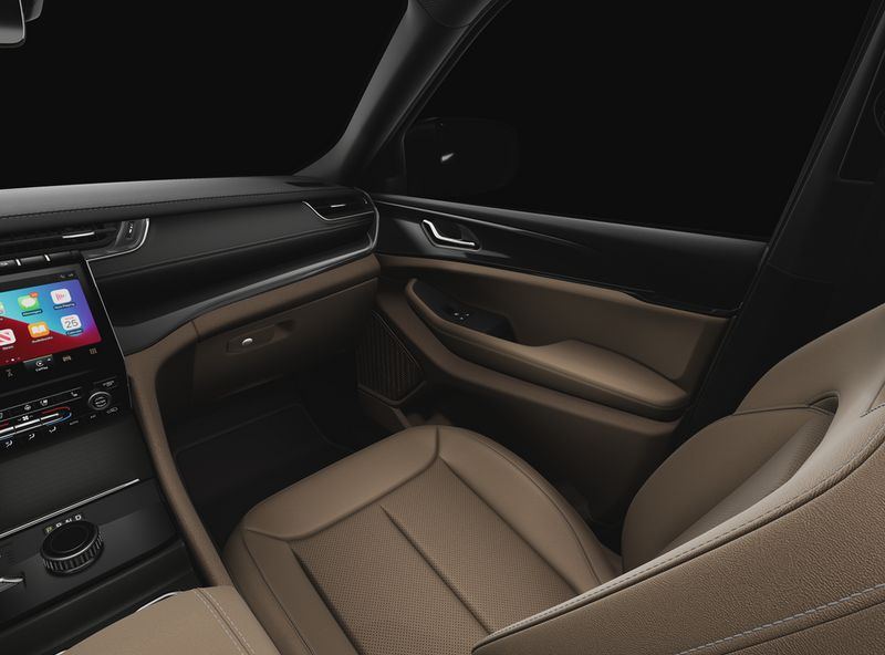 New 2025 Jeep Grand Cherokee L Limited 4x4Image 5