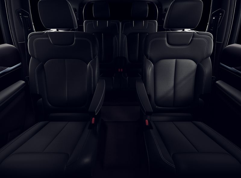 New 2026 Jeep Grand Cherokee L Limited Reserve 4x4Image 3