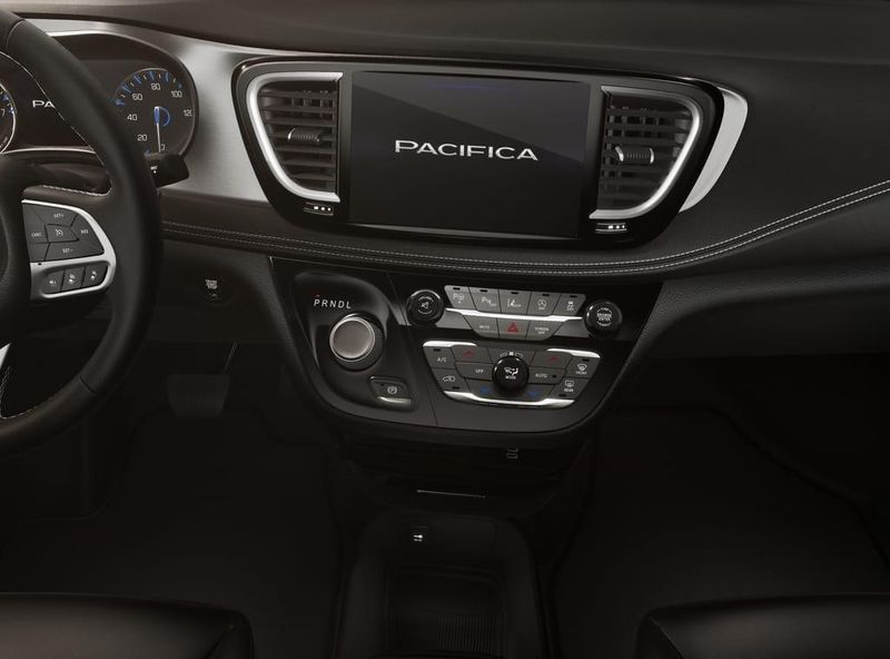 New 2026 Chrysler Pacifica SelectImage 5