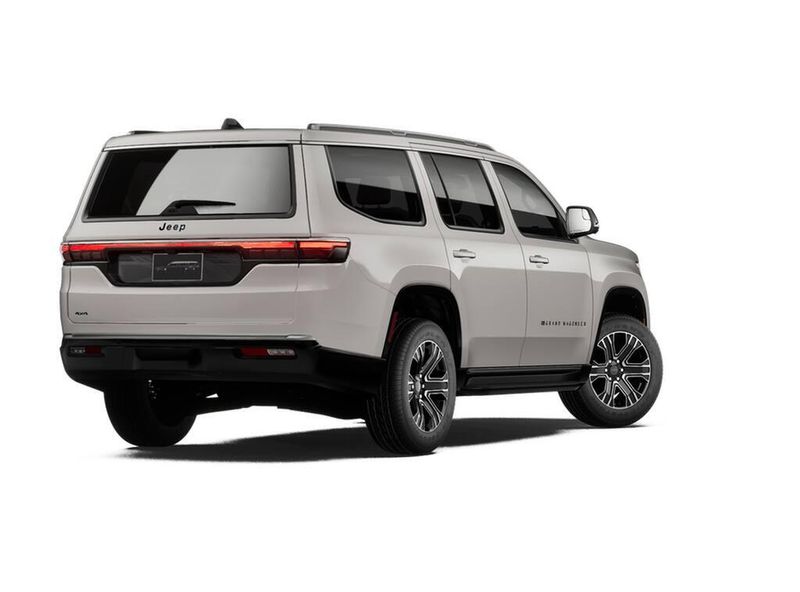 2027 Jeep Grand Wagoneer 4x4Image 2