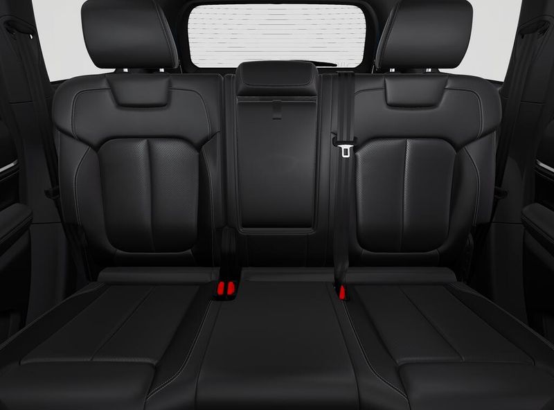 New 2027 Jeep Grand Cherokee Limited Reserve 4x4Image 3