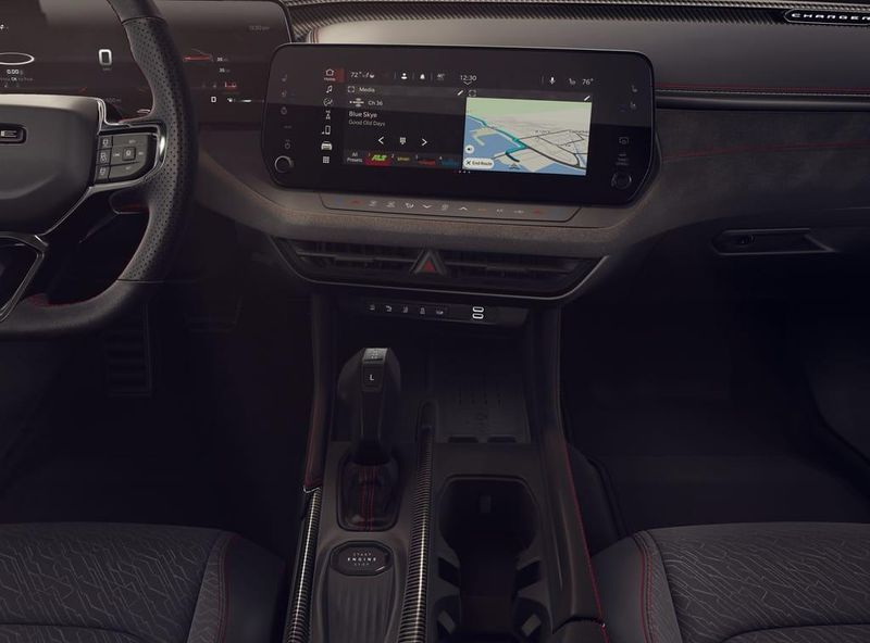 New 2026 Dodge Charger Scat Pack Plus 2-door AwdImage 4