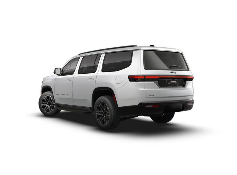 2026 Jeep Grand Wagoneer 4x4Image 2