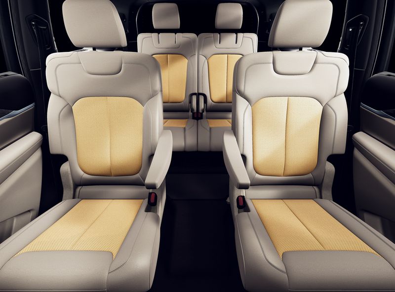 New 2026 Jeep Grand Cherokee L Limited 4x4Image 3