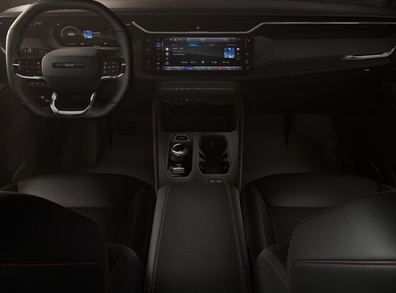 New 2026 Jeep Cherokee Overland 4x4Image 5