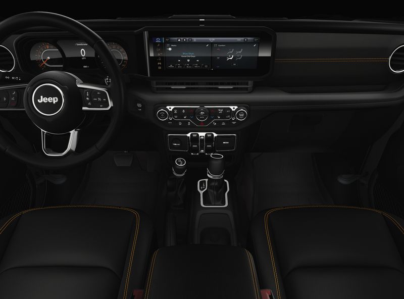 2025 Jeep Wrangler 4-door SaharaImage 6