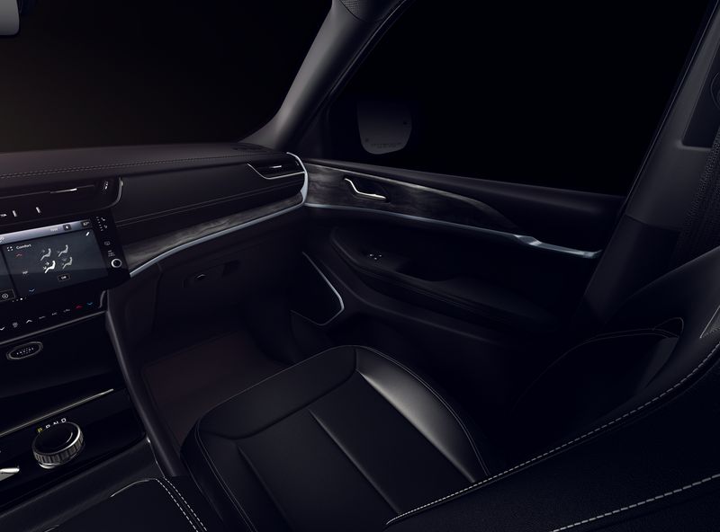 New 2026 Jeep Grand Cherokee Limited Reserve 4x4Image 7