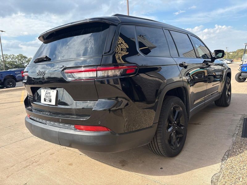 Used 2021 Jeep Grand Cherokee L AltitudeImage 10
