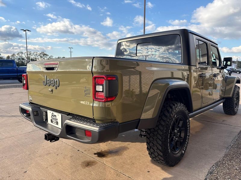 New 2026 Jeep Gladiator Willys 4x4Image 8
