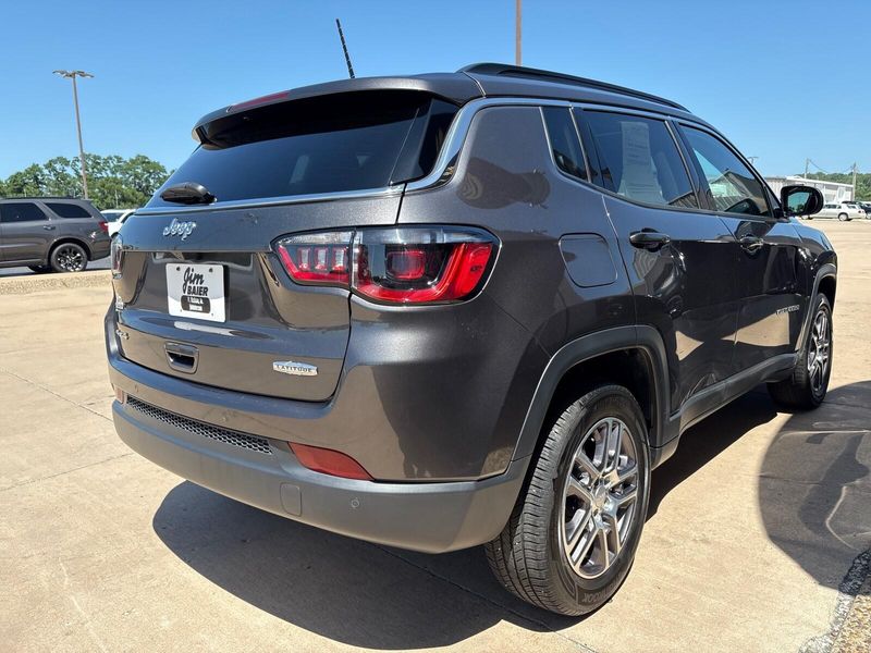 Used 2020 Jeep Compass LatitudeImage 9