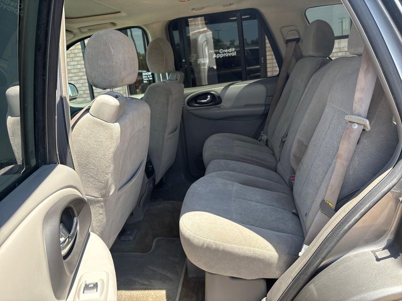 Used 2006 Chevrolet TrailBlazer LSImage 4