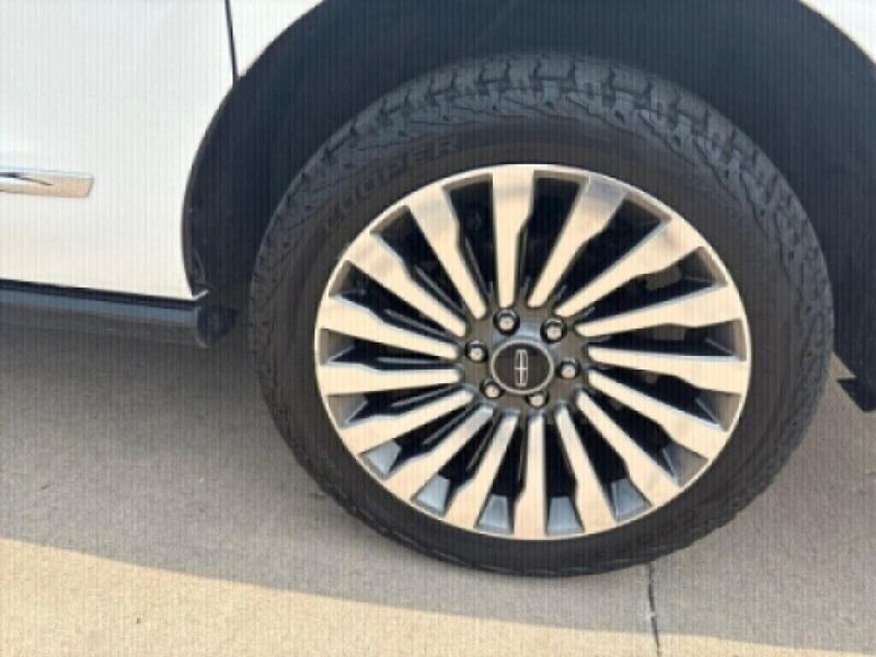 2020 Lincoln Navigator ReserveImage 15