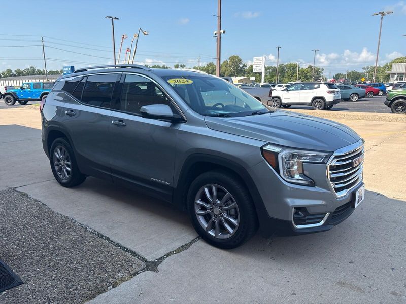 Used 2024 GMC Terrain SLTImage 7