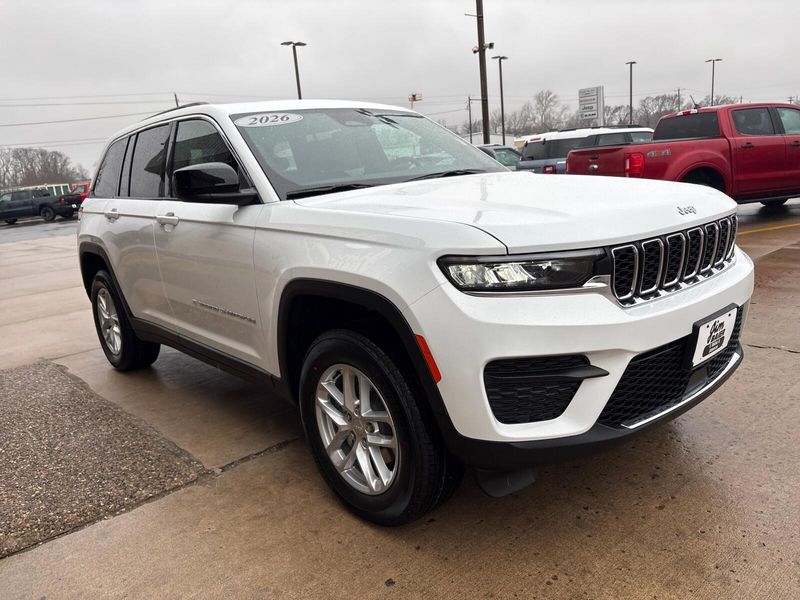 New 2026 Jeep Grand Cherokee Laredo X 4x4Image 7