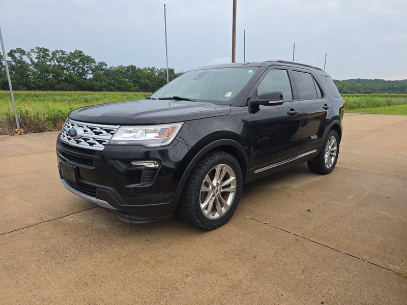 Used 2018 Ford Explorer XLTImage 5