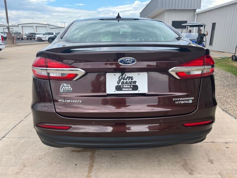 2019 Ford Fusion Hybrid TitaniumImage 10