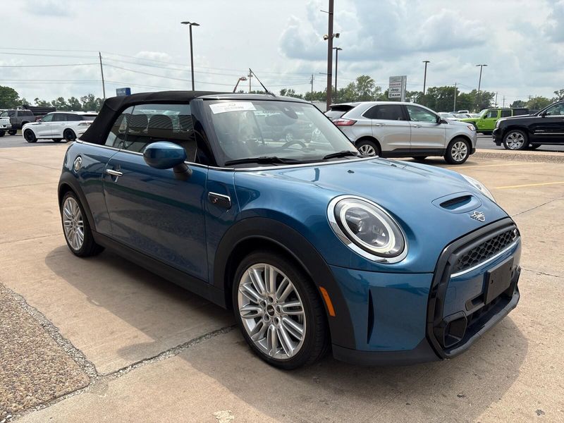 2024 MINI Convertible Cooper SImage 6