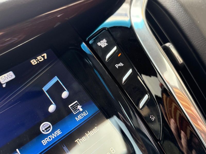 Used 2016 Cadillac Escalade Luxury CollectionImage 29